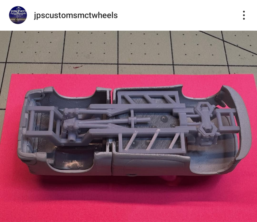 Custom Cadirado chassis