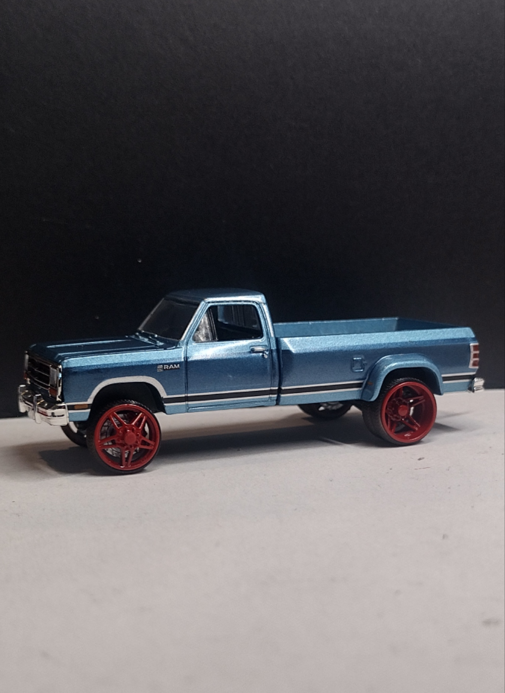 26" red dually wheels 1/64 scale
