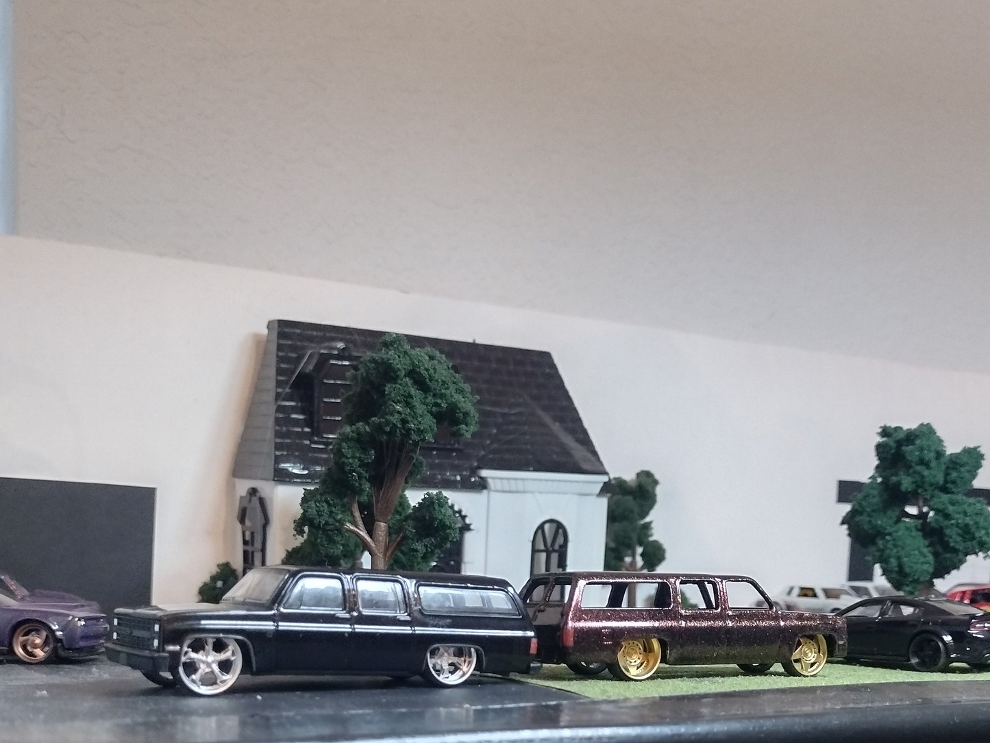 3d printed chassis for Greenlight collectables suburban