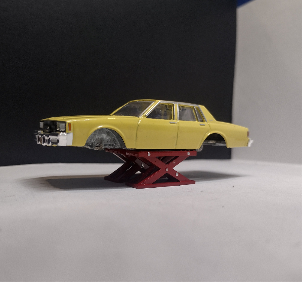 Small lift