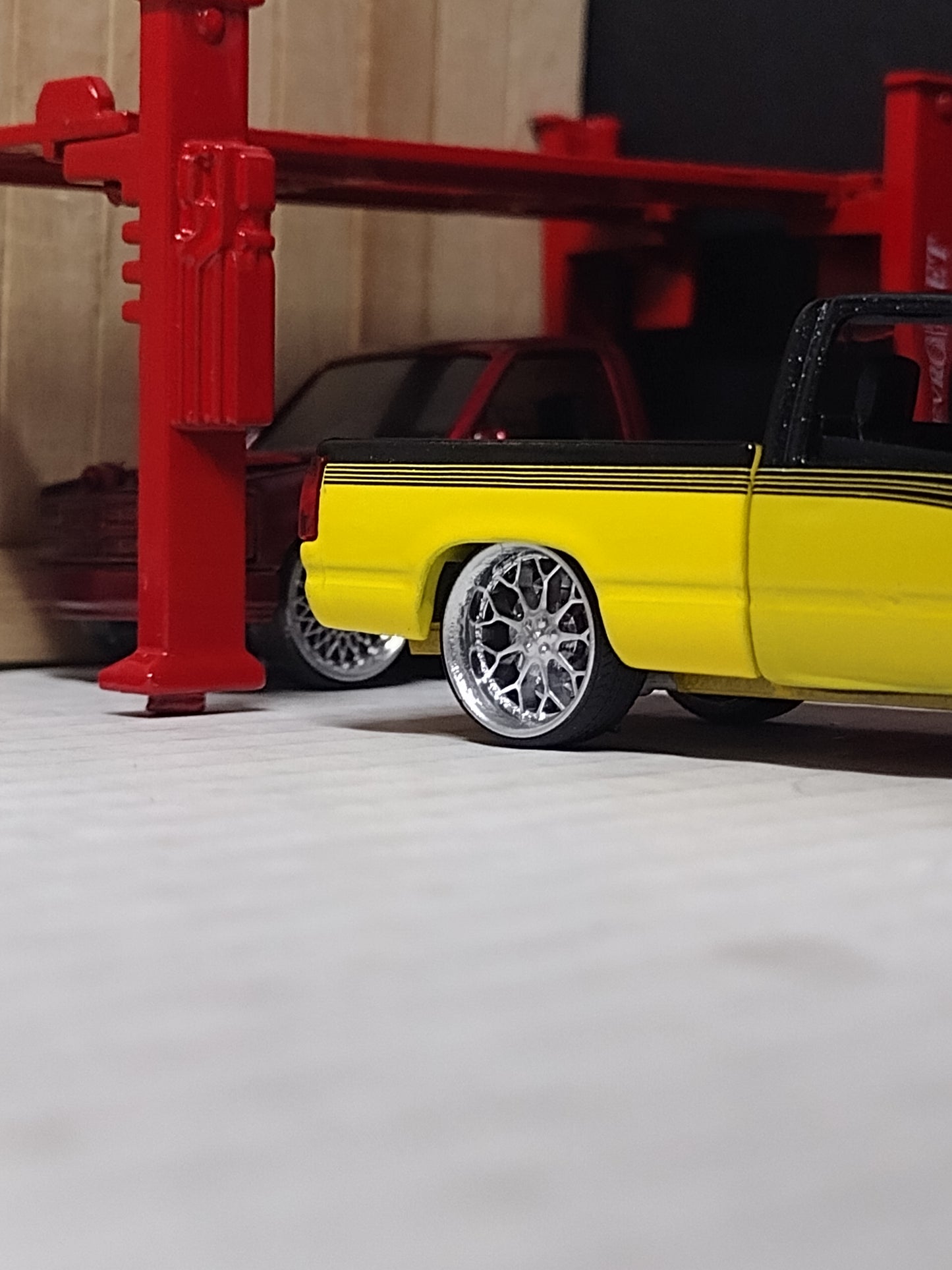 28" Forgi Yetti