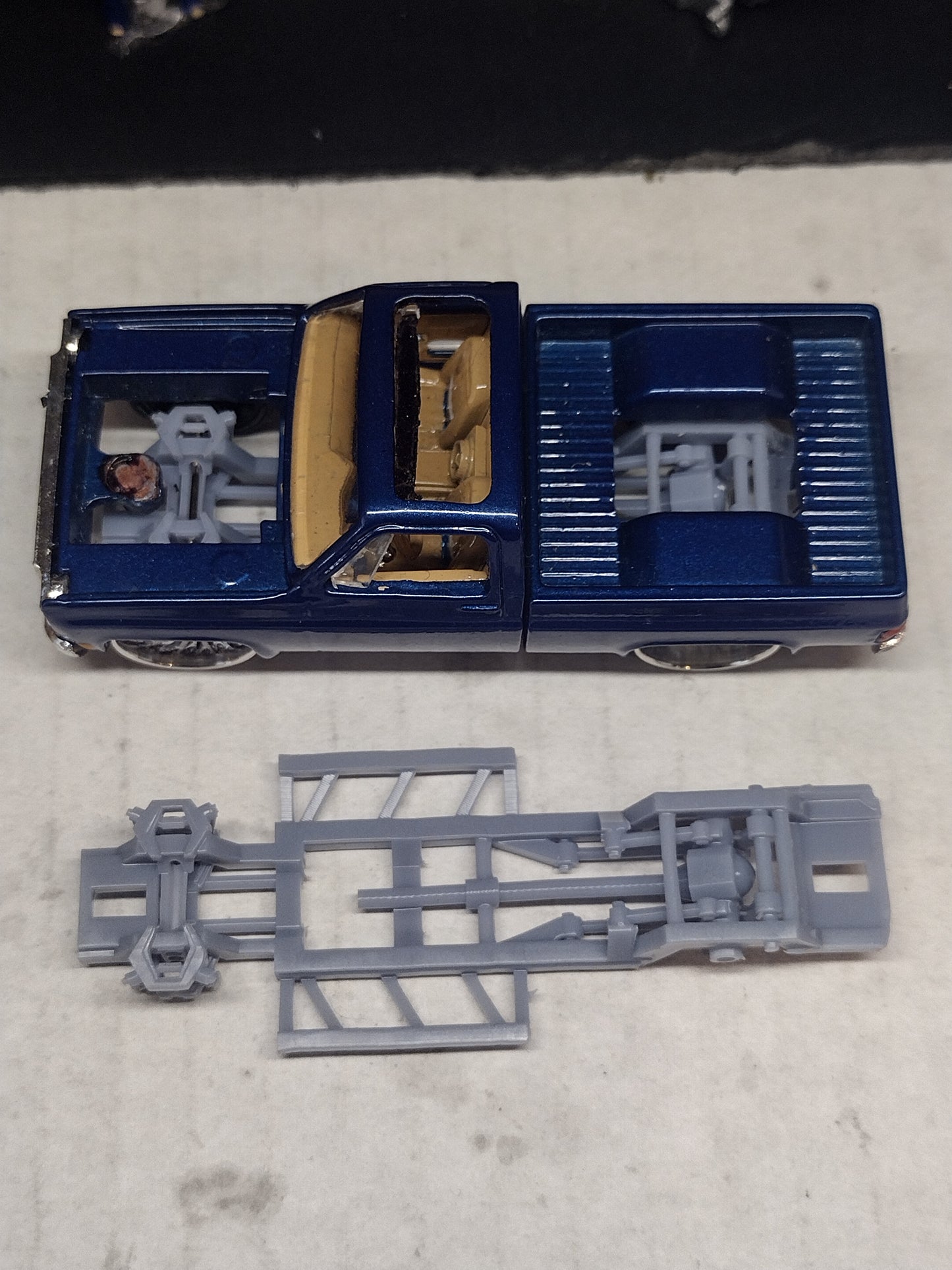 164 scale m2 machines squarebody dropped base.
