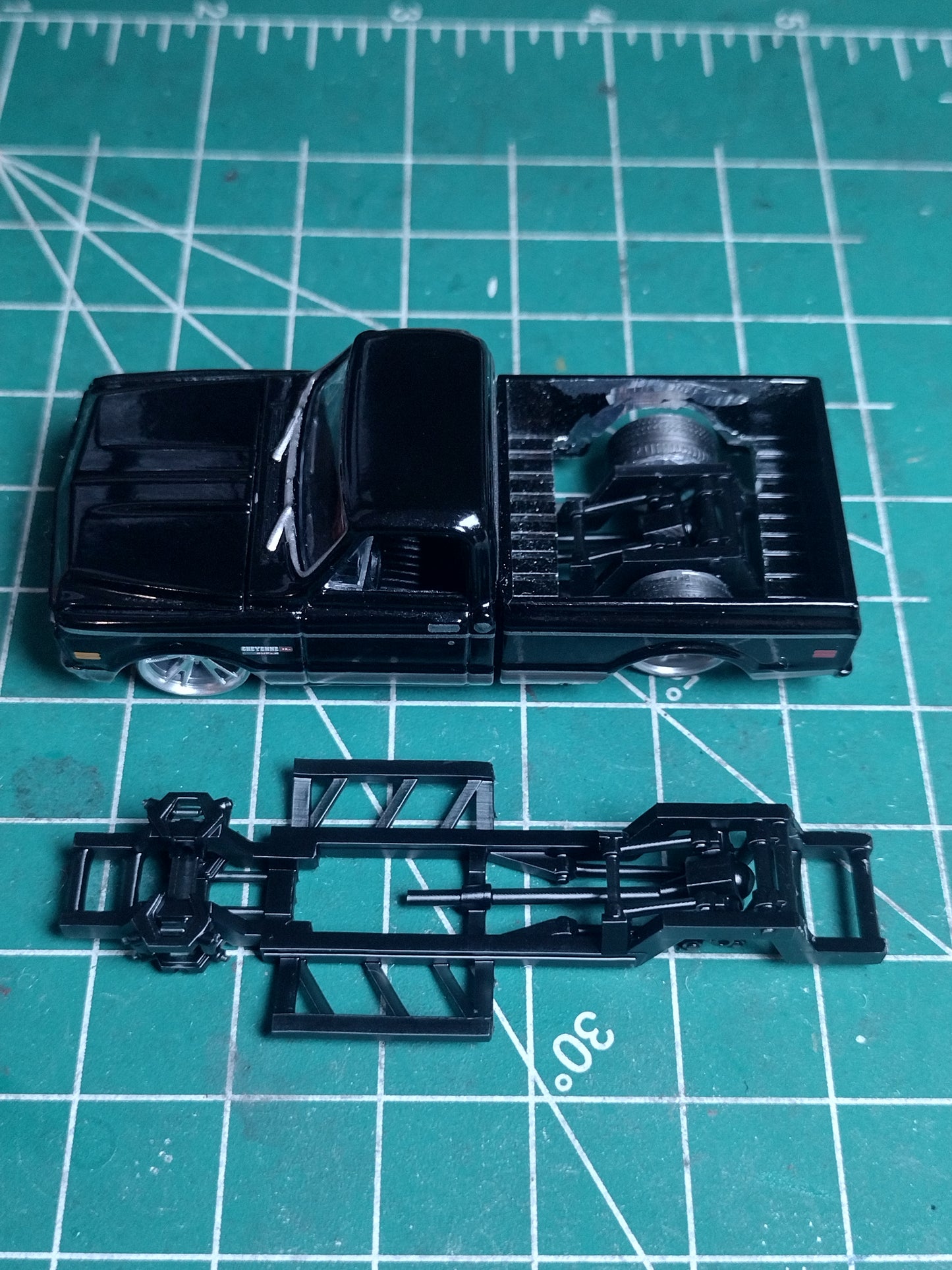 Custom chassis GL C10
