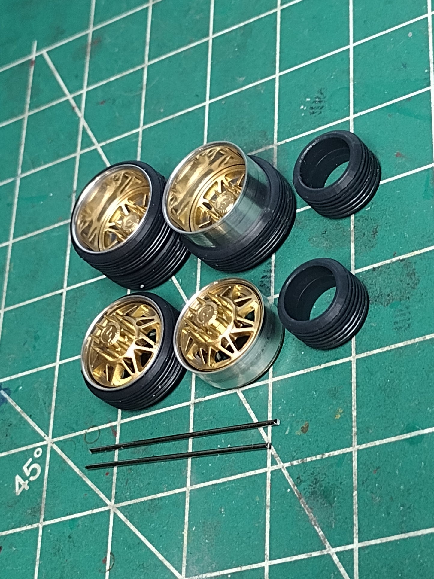 32" alloy Forgi dually (Gold)