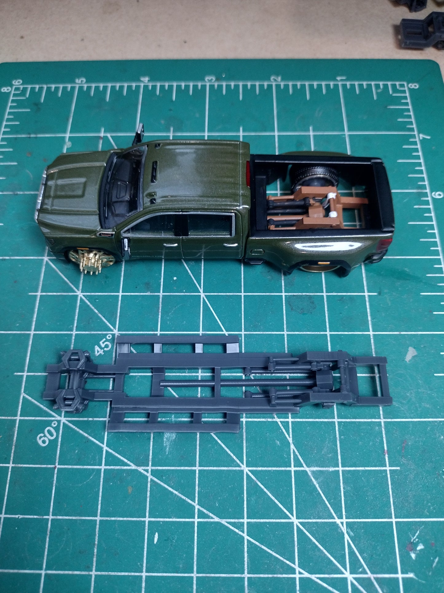 Custom dropped dually chassis KG1