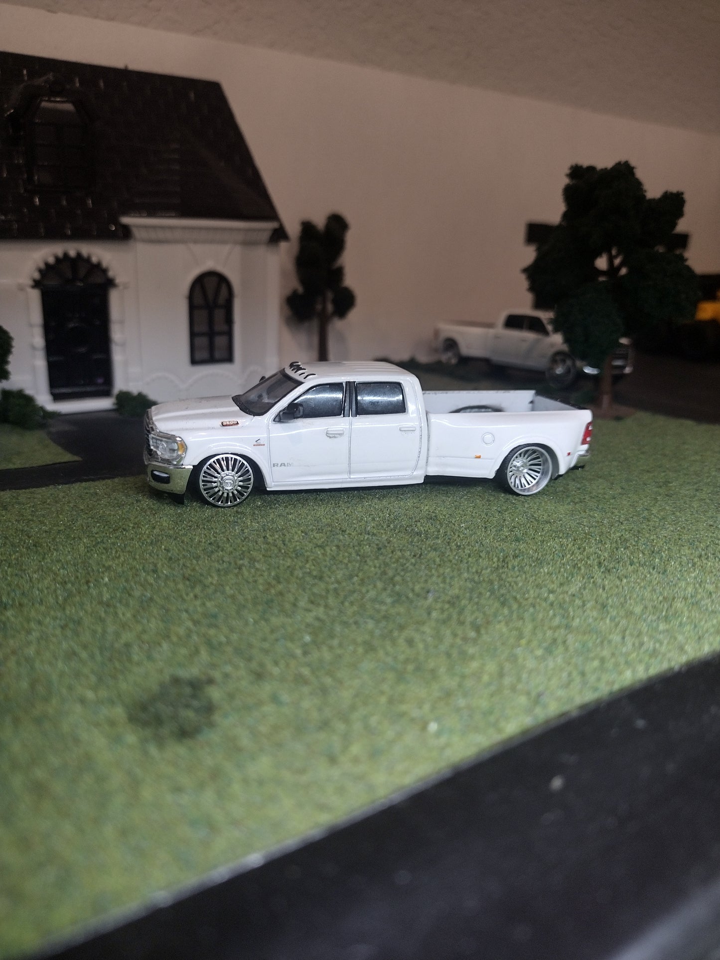 26 dually AWC dk1